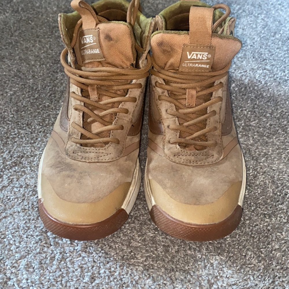 VANS ULTRARANGE HI